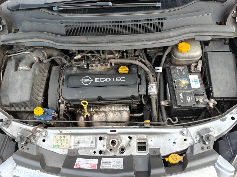 Kia Carnival V6 Executive - 8