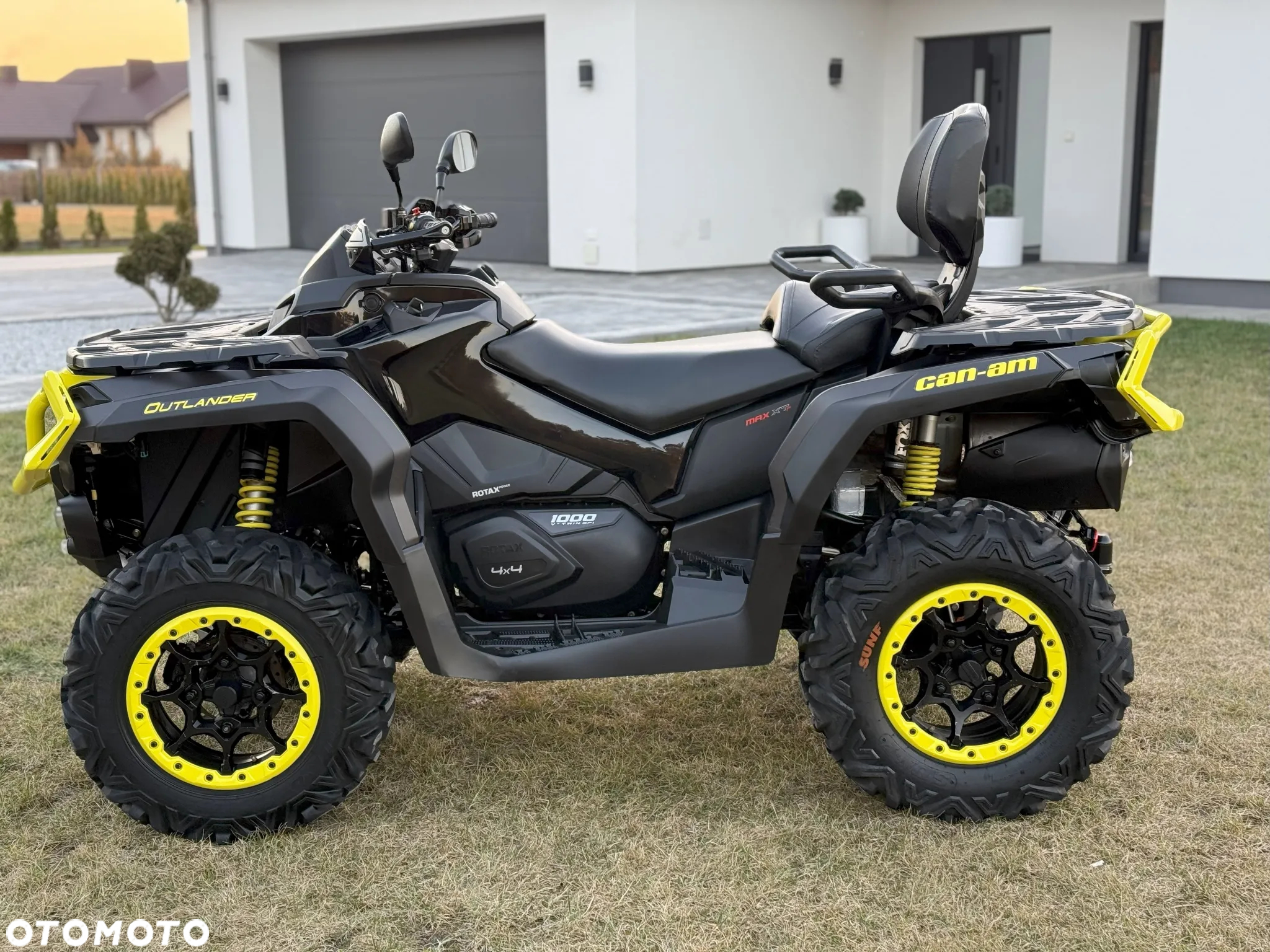 Can-Am Outlander Max