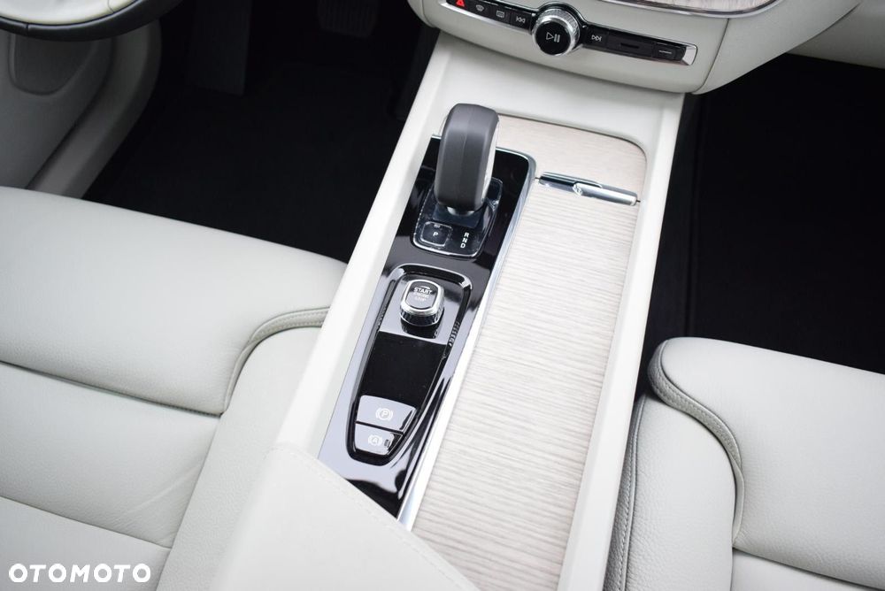 Volvo XC 60 - 16