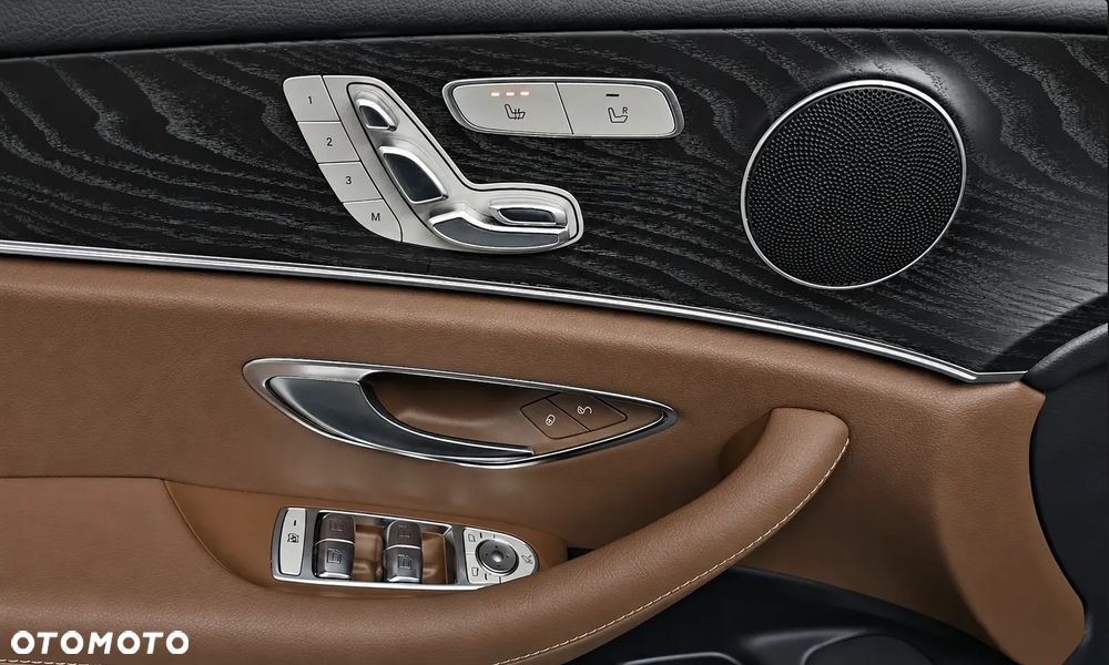 Mercedes-Benz Klasa E 220 d AMG/Avantgarde - 17