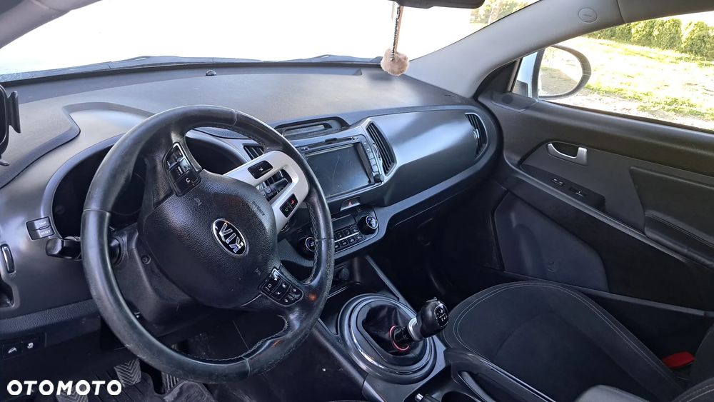 Kia Sportage 1.7 CRDI XL 2WD - 13