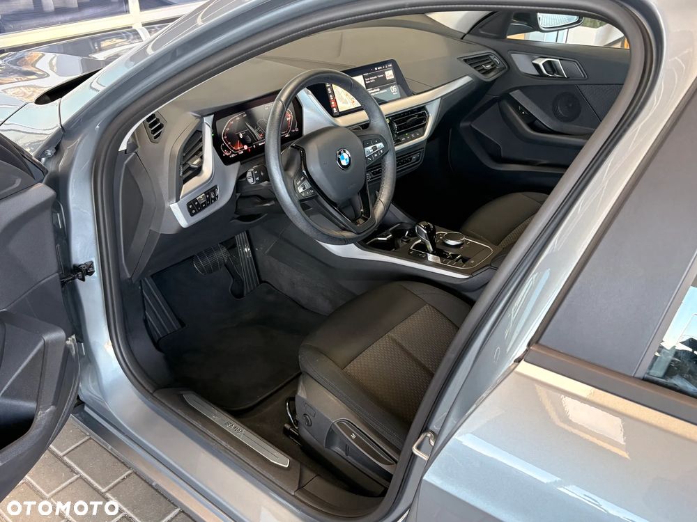 BMW Seria 1 118i Advantage - 9