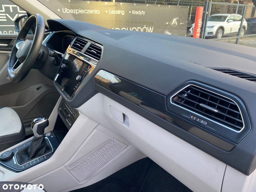Volkswagen Tiguan 2.0 TSI 4Mot Elegance DSG - 19