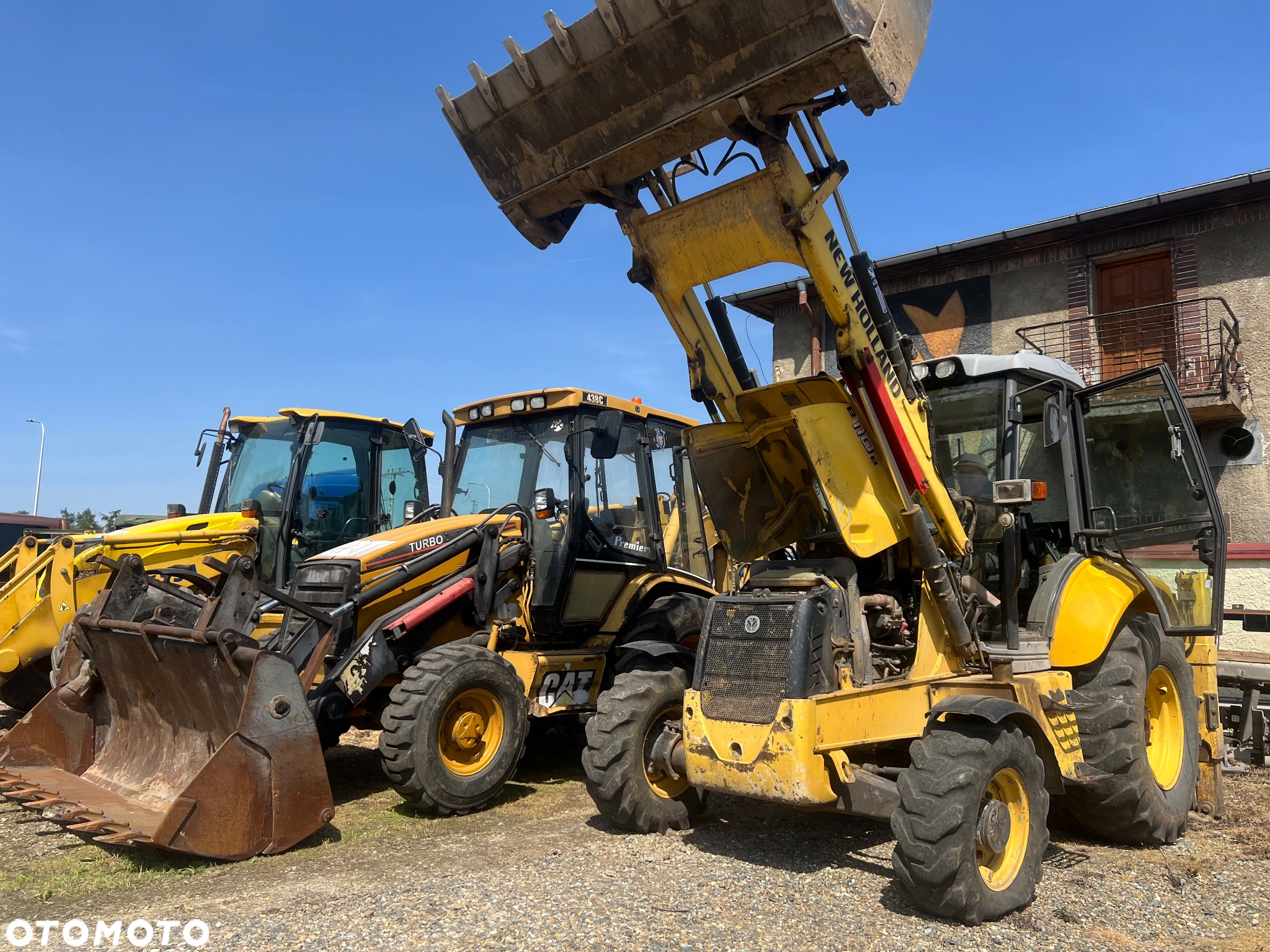 Caterpillar 438C - 14