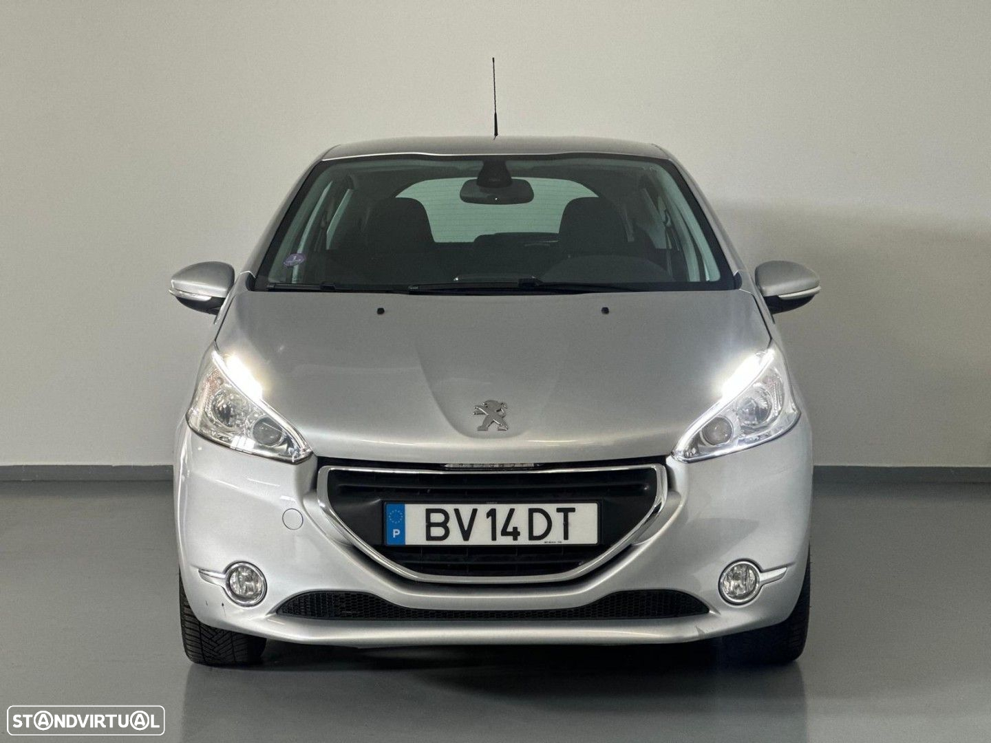 Peugeot 208 1.2 PureTech Allure - 2
