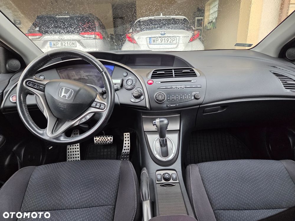 Honda Civic 1.8 Executive - 2