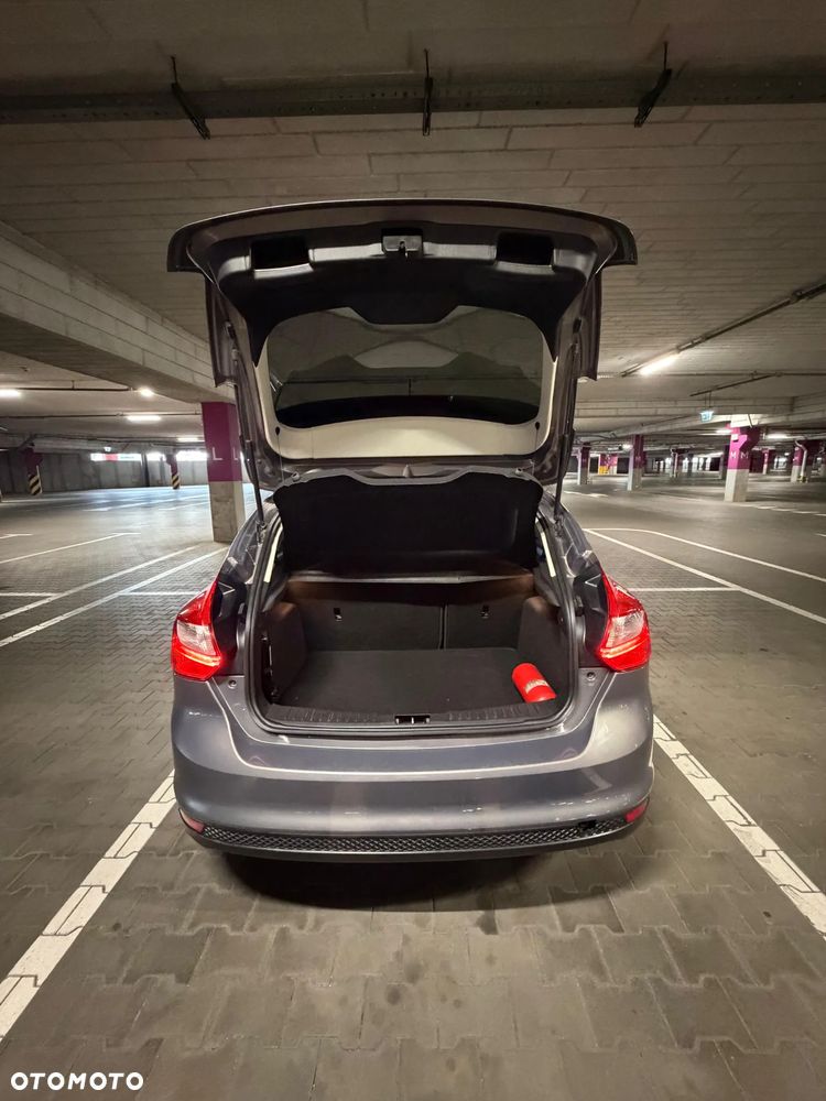 Ford Focus - 8