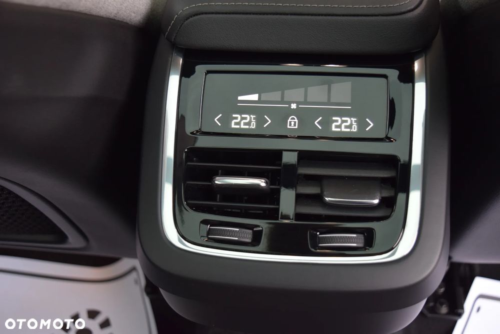 Volvo XC 60 B5 D AWD Geartronic Inscription - 39