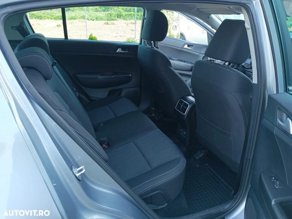 Kia Sportage 1.6 DSL MHEV 6MT HP 4x2 Classic - 8