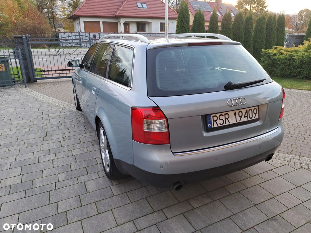 Audi A4 Avant - 4