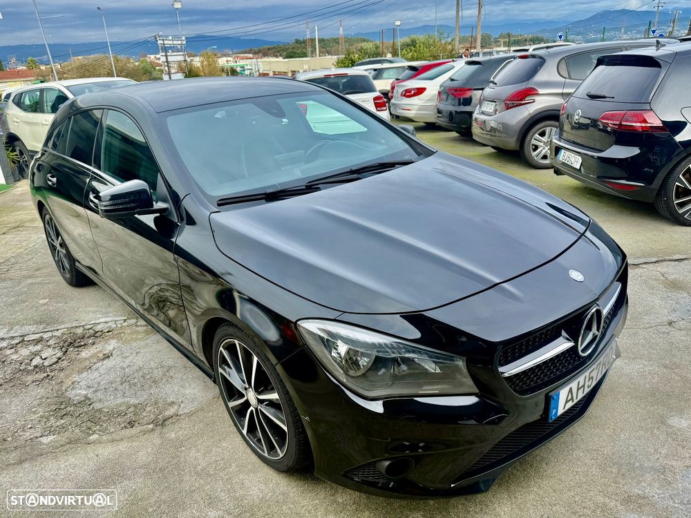 Mercedes-Benz CLA 220 d Shooting Brake AMG Line Aut. - 1
