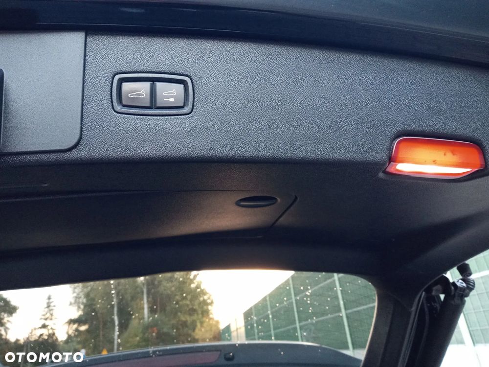 Porsche Cayenne Standard - 31