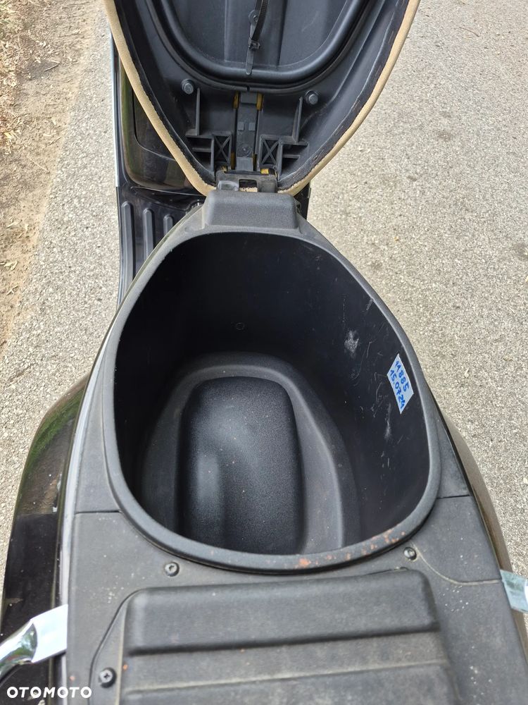 Piaggio Vespa - 7