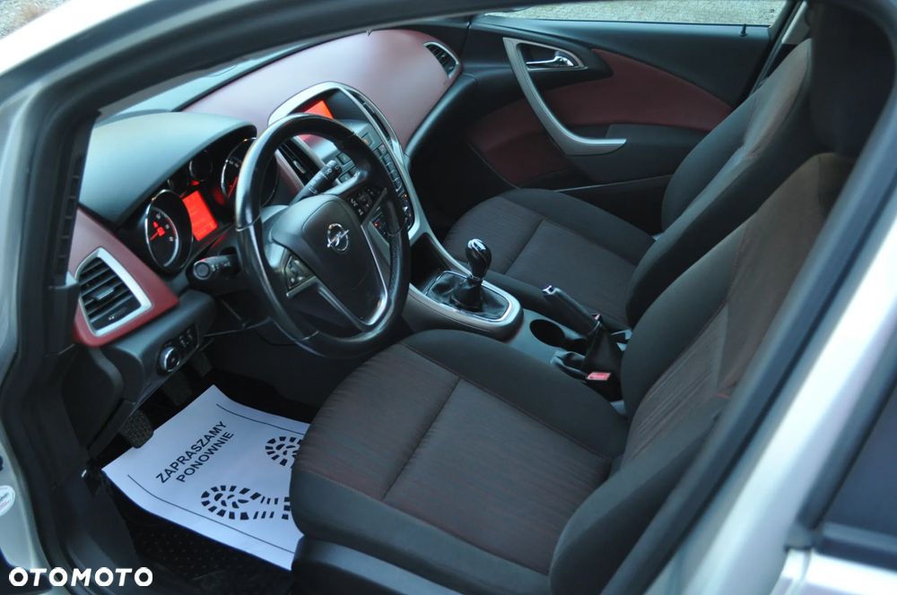 Opel Astra 1.6 Cosmo - 17