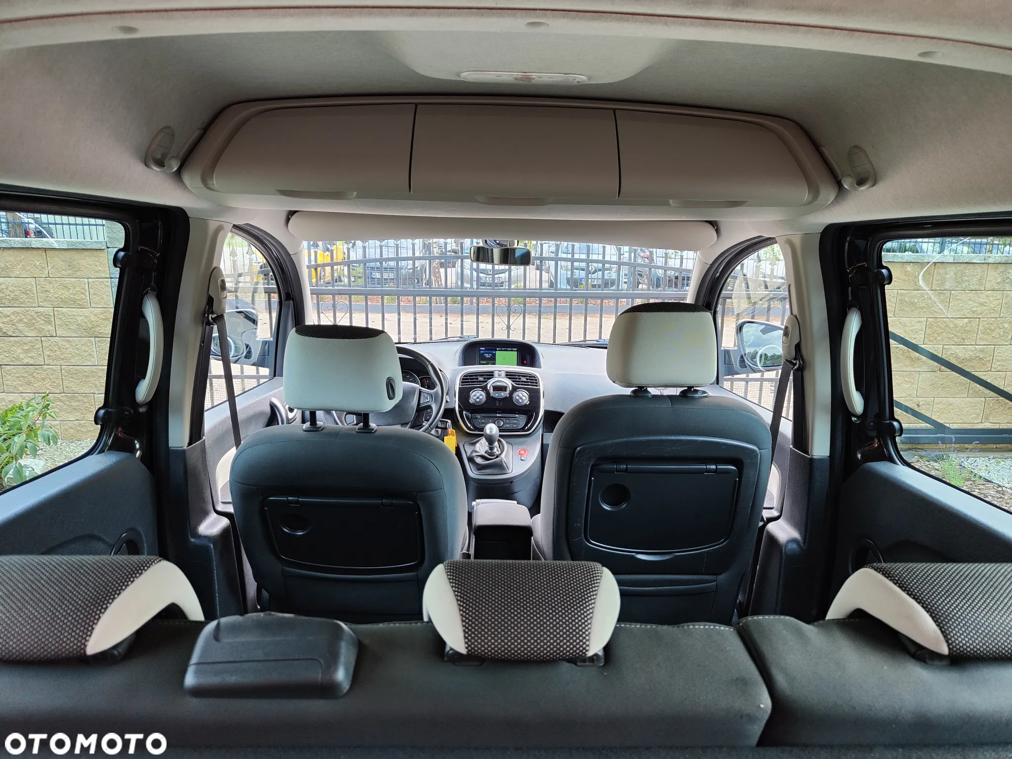 Renault Kangoo 1.5 dCi Privilege Plus - 9