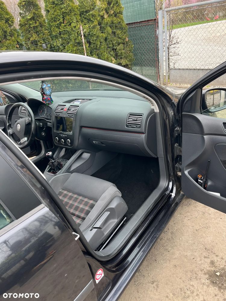 Volkswagen Golf 1.6 Q-Line - 4