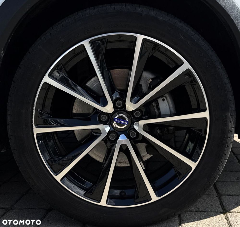Volvo S60 Cross Country - 32