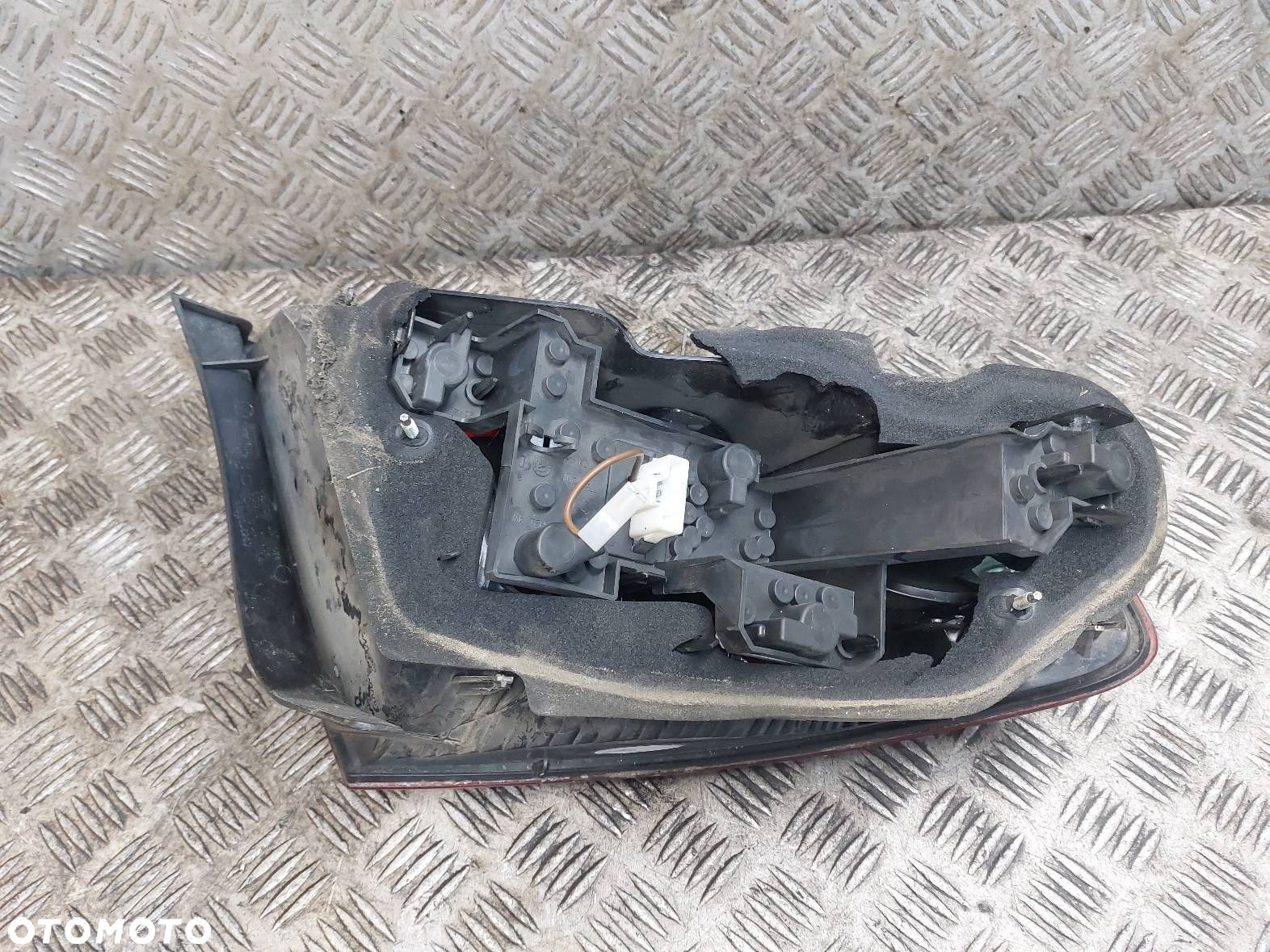LAMPA PRAWY TYŁ + WKŁAD PEUGEOT 407 I SEDAN 9656606280 - 3