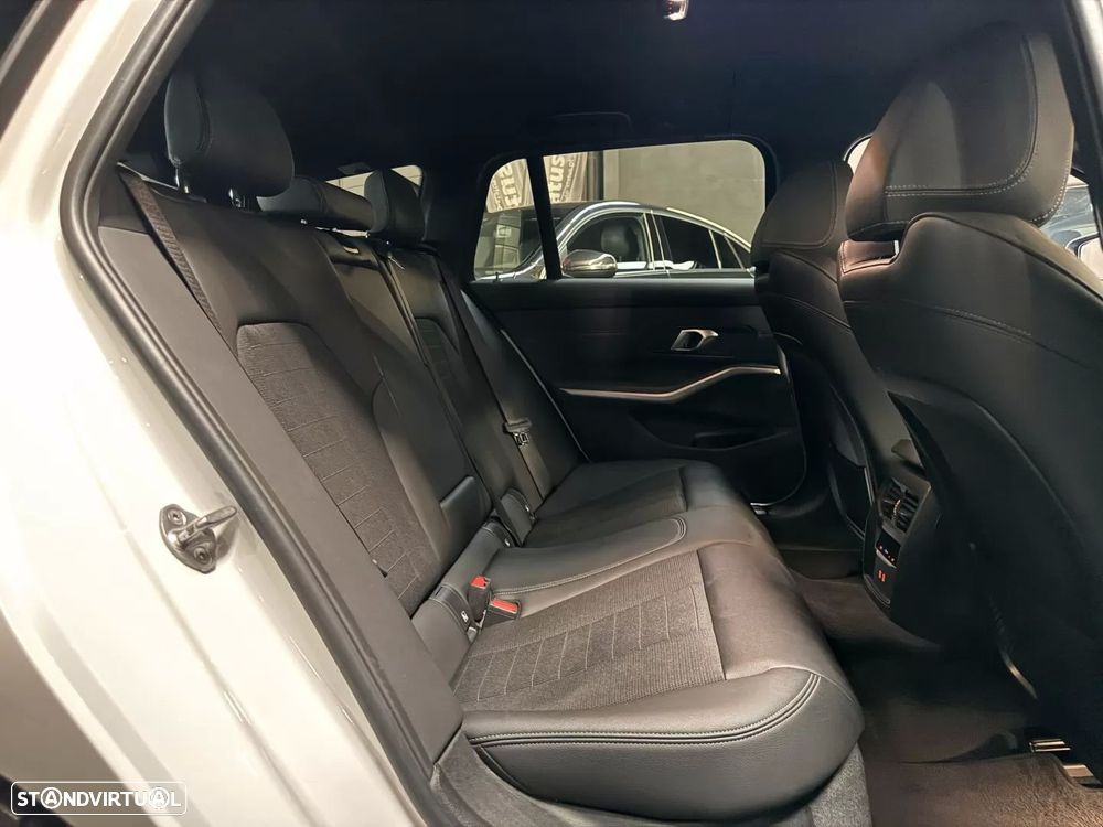 BMW 320 e Line Sport Auto - 26