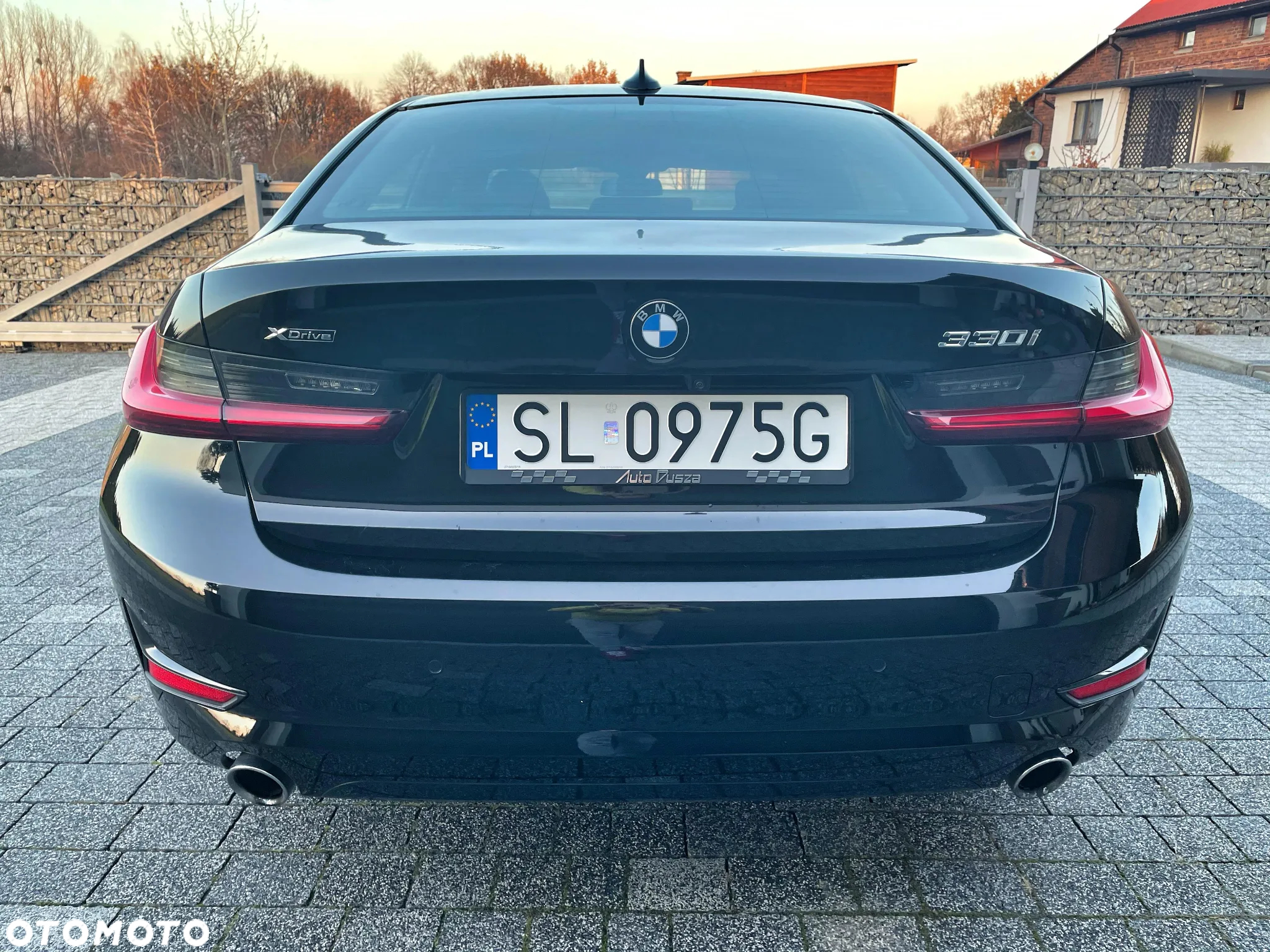 BMW Seria 3 330i - 9
