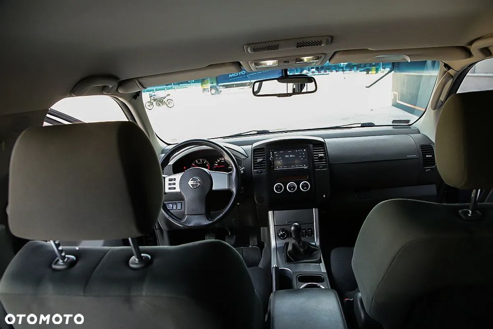 Nissan Pathfinder 2.5 D LE EU5 - 24
