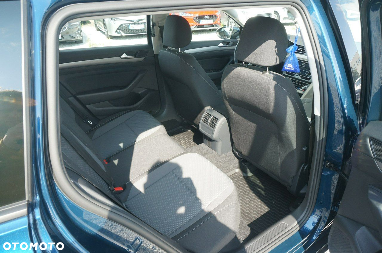 Volkswagen Passat 2.0 TDI EVO Essence - 31