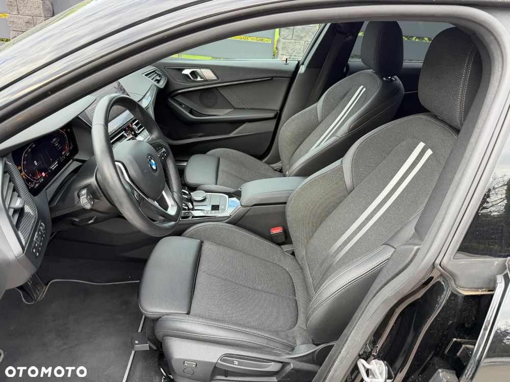 BMW Seria 2 218i Sport Line - 13