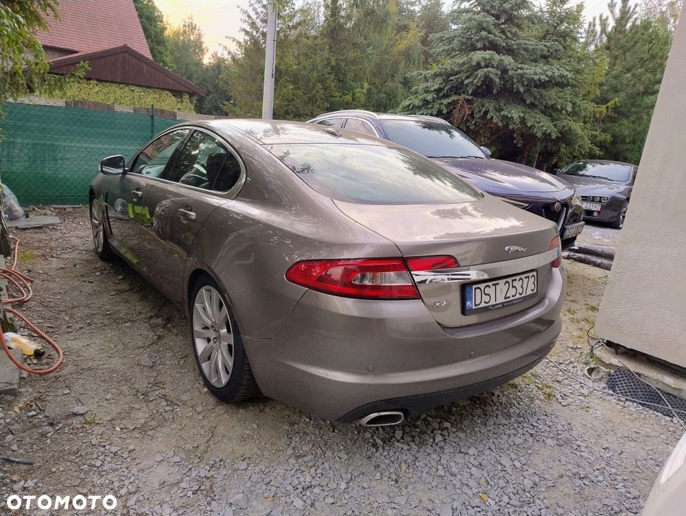 Jaguar XF - 2