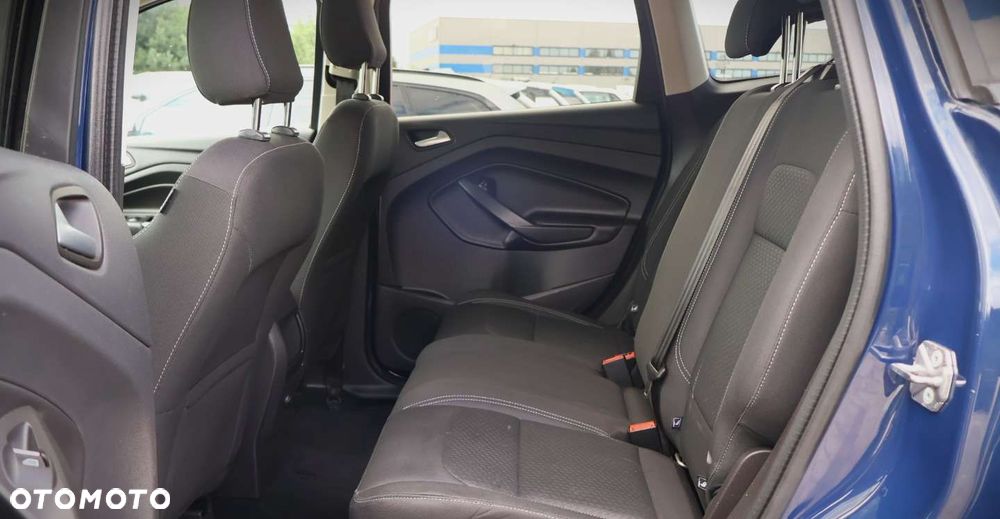 Ford Kuga - 16