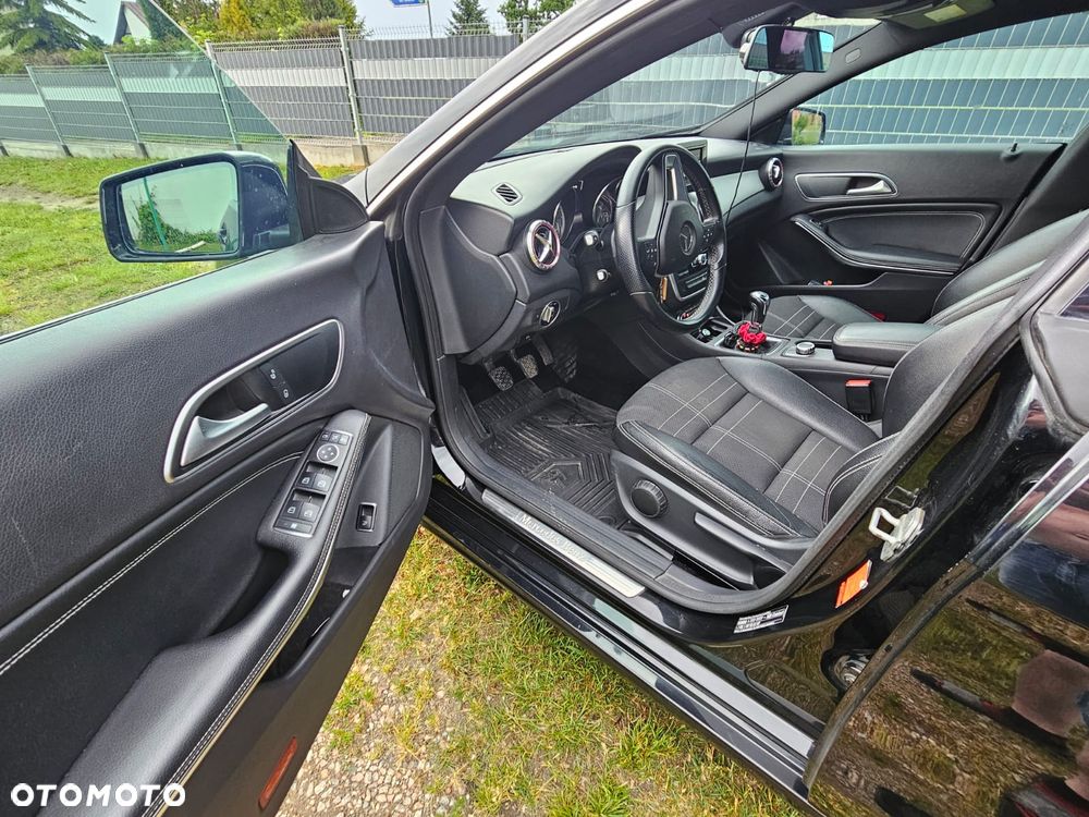 Mercedes-Benz CLA 200 CDI - 12