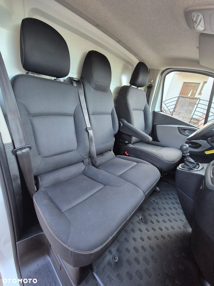 Renault Trafic Long L2 120koni 2017r Navi Klima Super stan - 19