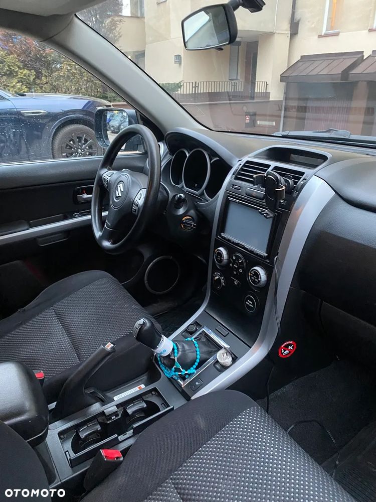 Suzuki Grand Vitara 1.9 DDiS Comfort DPF - 8