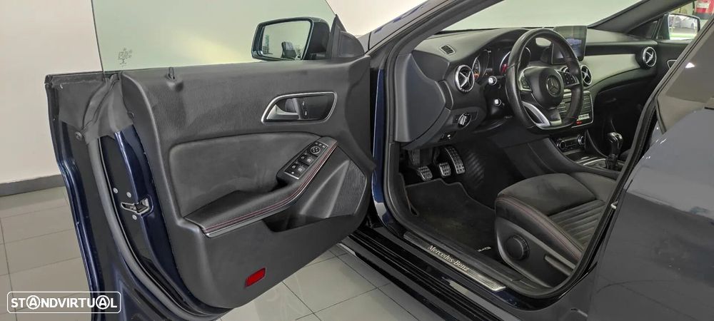 Mercedes-Benz CLA 180 d Shooting Brake AMG Line - 16