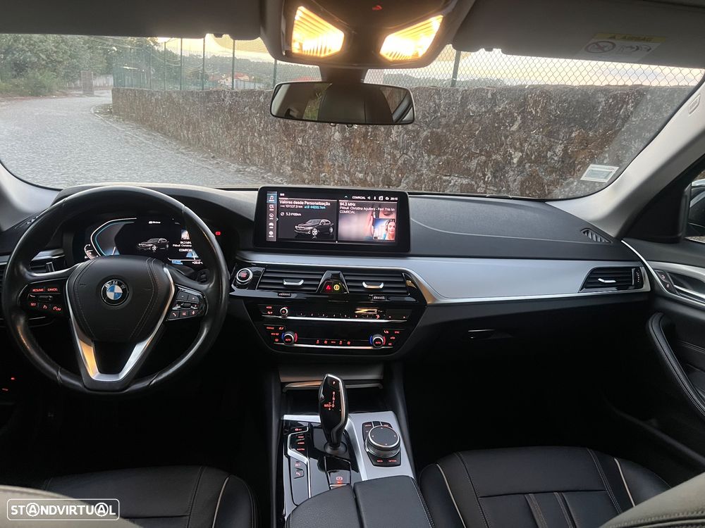 BMW 520 e Line Luxury - 10