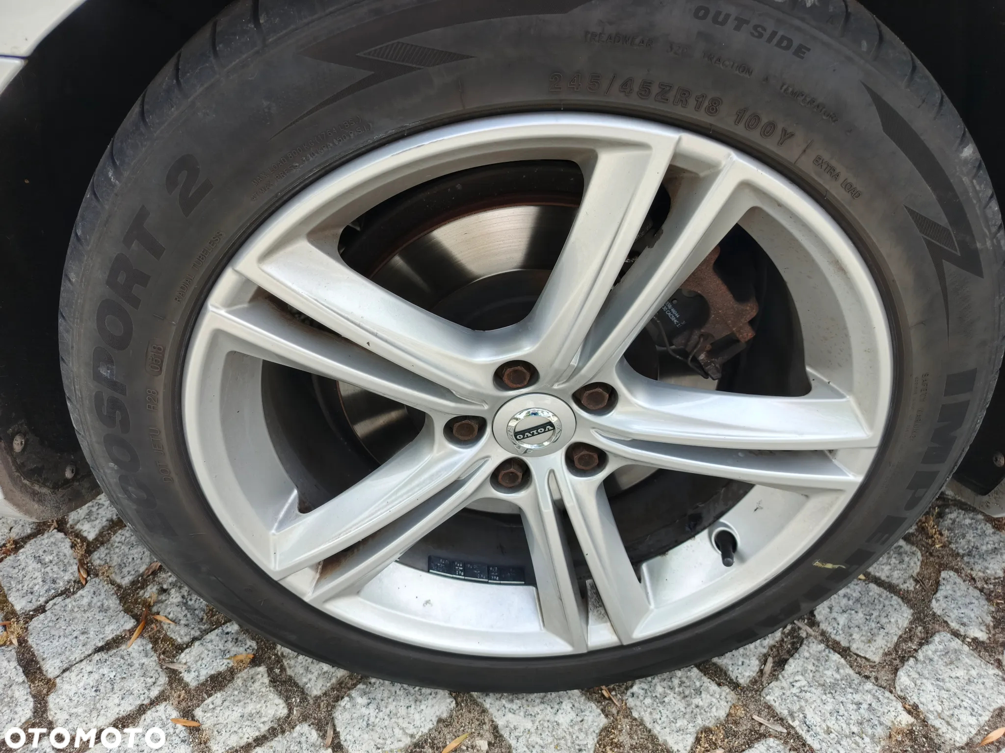 Volvo V90 D5 AWD Momentum - 36
