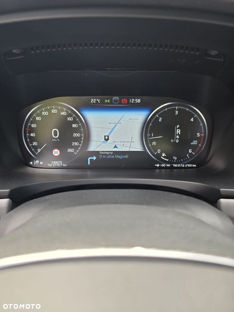 Volvo V90 D4 Momentum - 8