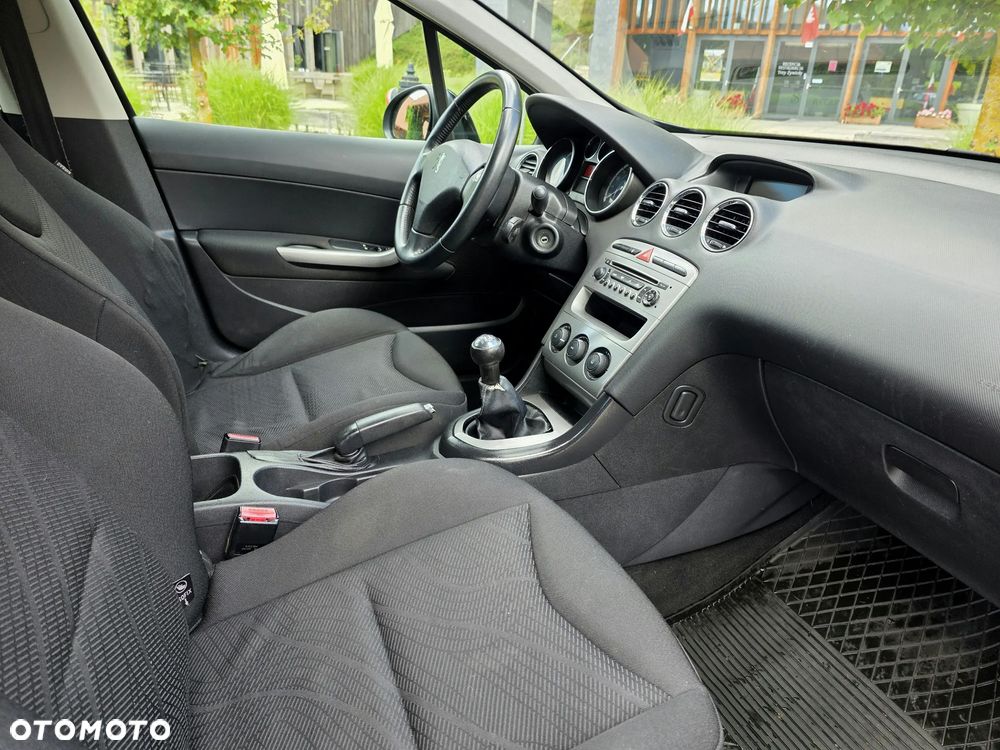 Peugeot 308 120 VTi Allure - 5
