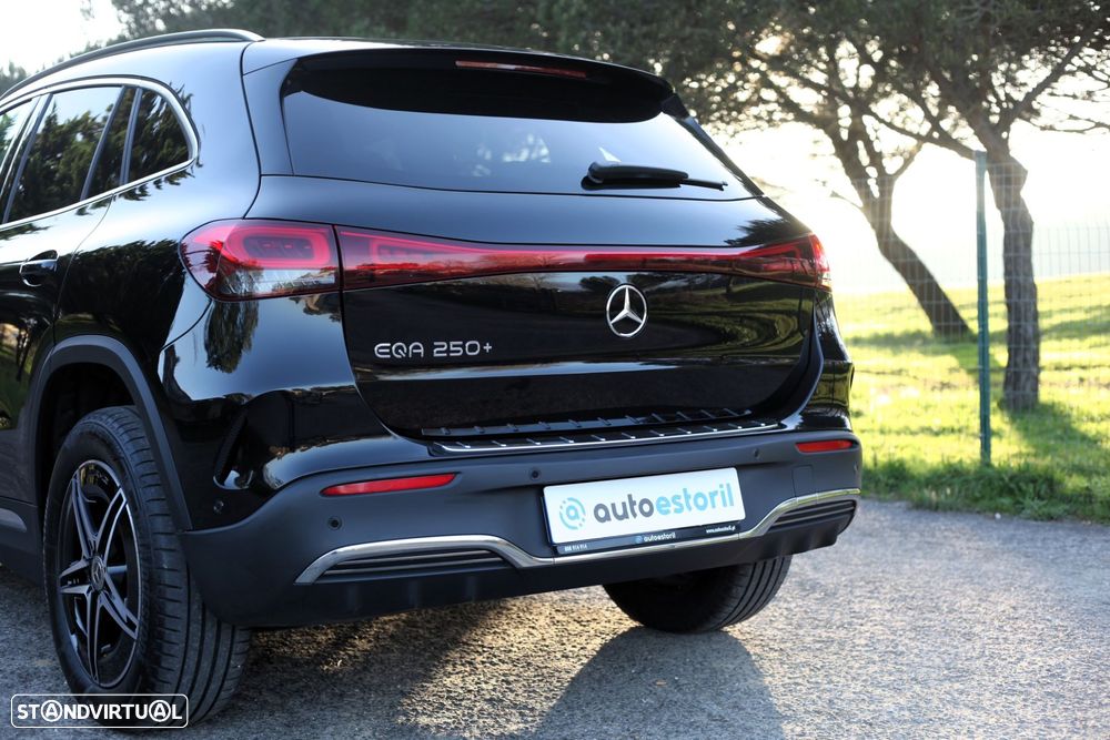Mercedes-Benz EQA 250+ AMG Line - 18