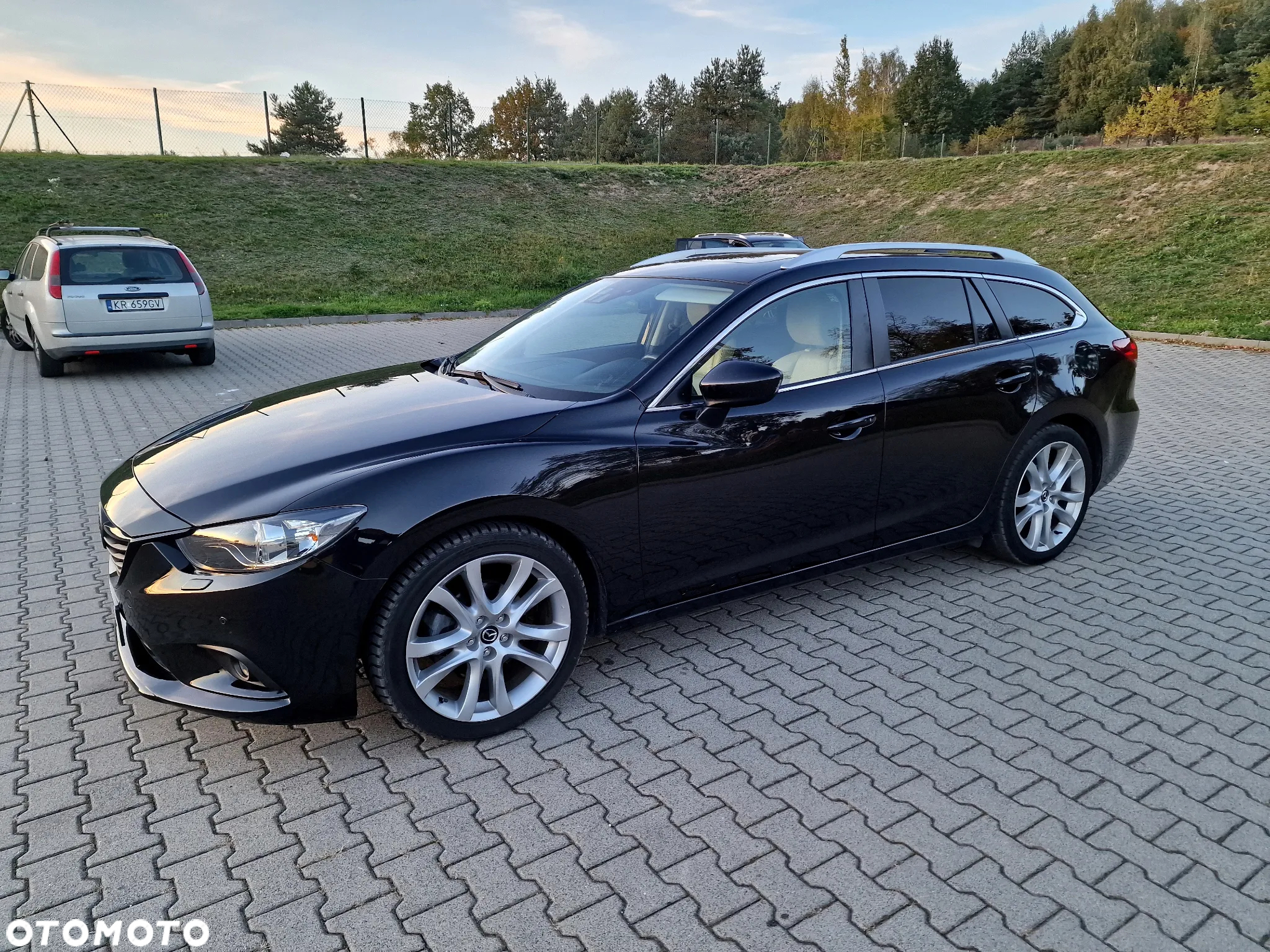Mazda 6 Kombi SKYACTIV-D 175 i-ELOOP Sports-Line - 4