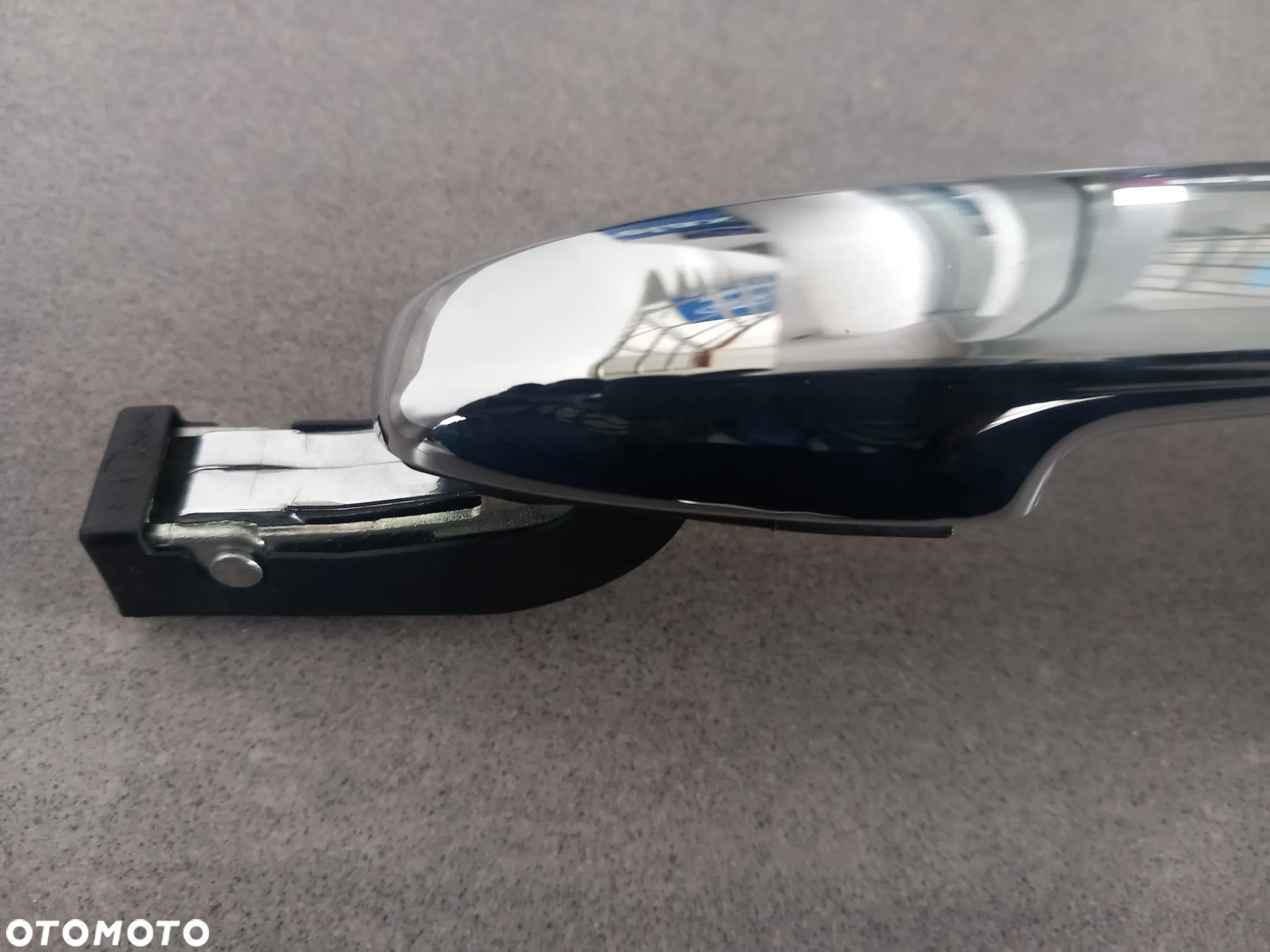 Klamka zewnętrzna drzwi prawa Ford Ranger 2011- - 3