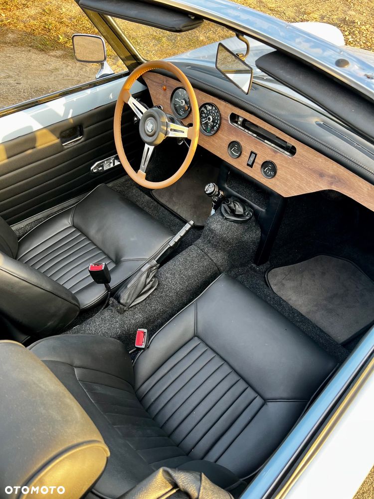 Triumph Spitfire - 9