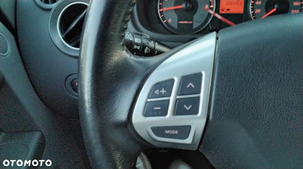 Mitsubishi Colt - 20