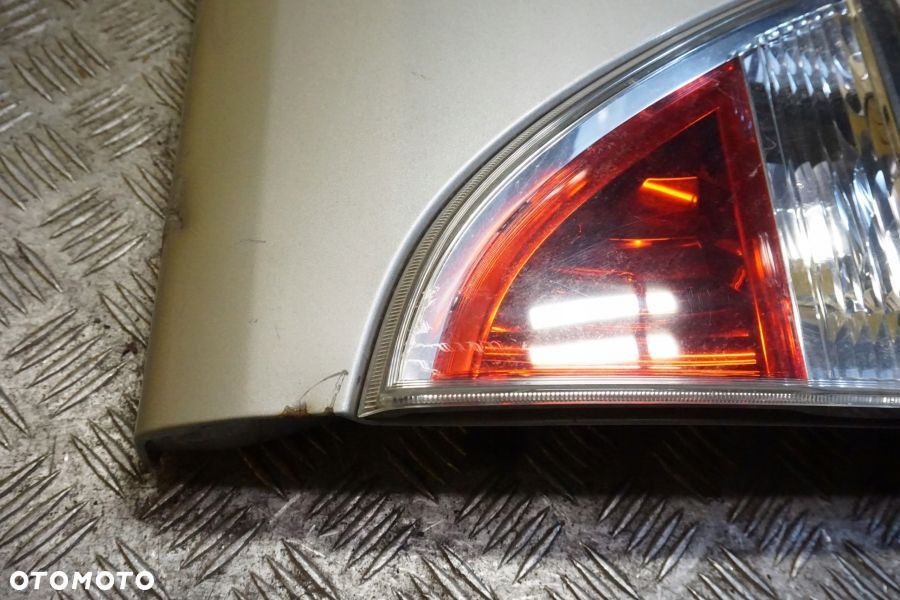 MAZDA BT50 BT-50 2016 2017 - Klapa Tylna Bagażnika Burta Tył Lampa USA - 9