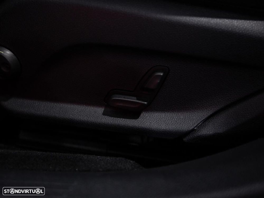 Mercedes-Benz E 220 - 18