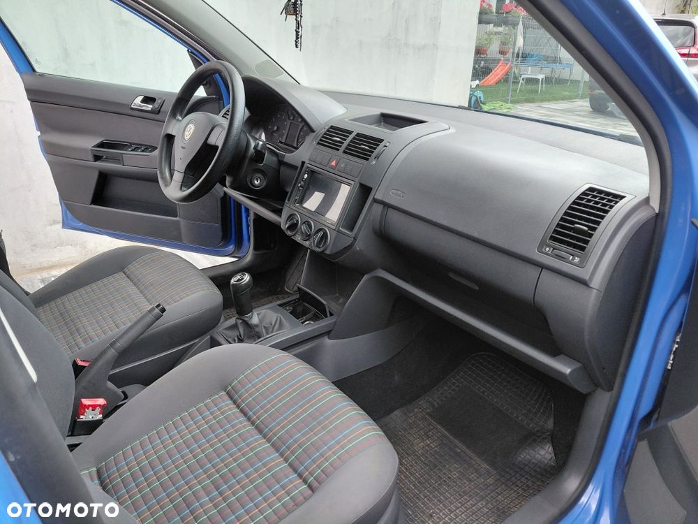 Volkswagen Polo - 7