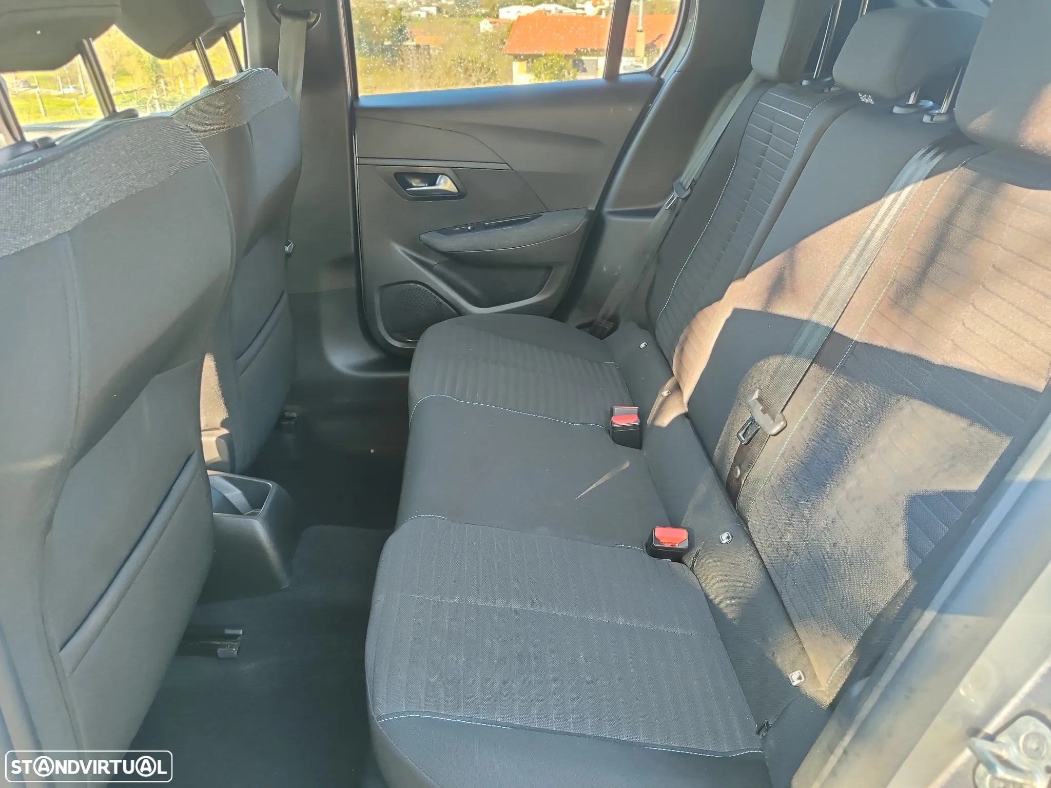Peugeot 208 1.2 PureTech Active Pack - 18