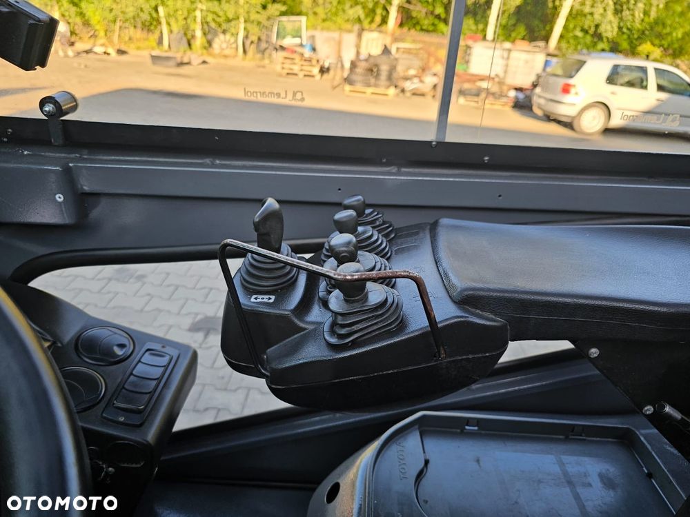 Toyota - 10