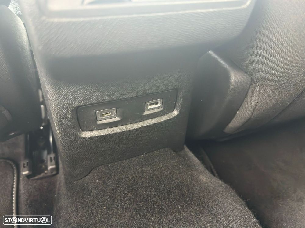 Citroën e-C4 50 kWh Shine - 12