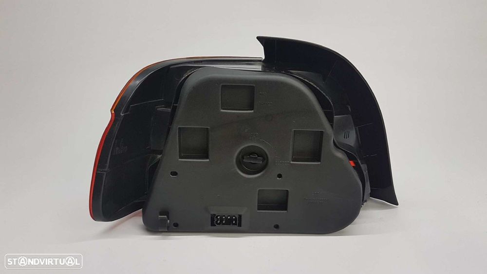 FAROLIM TRASEIRO DIREITO BMW SERIE 5 BERLINA (E39) 525TDS - 9