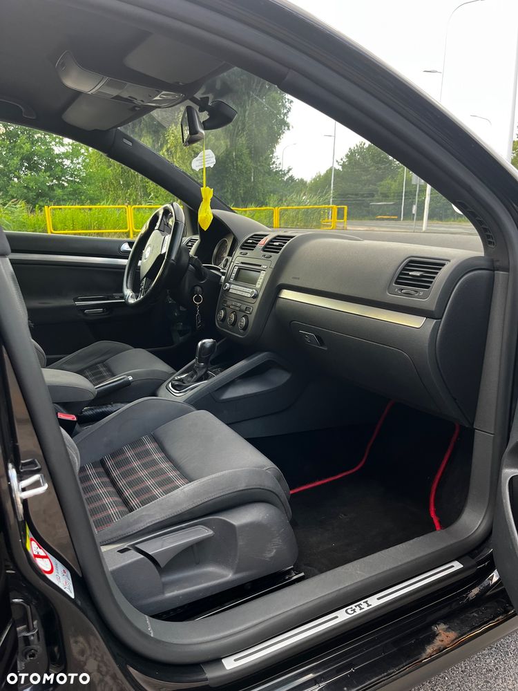 Volkswagen Golf - 15